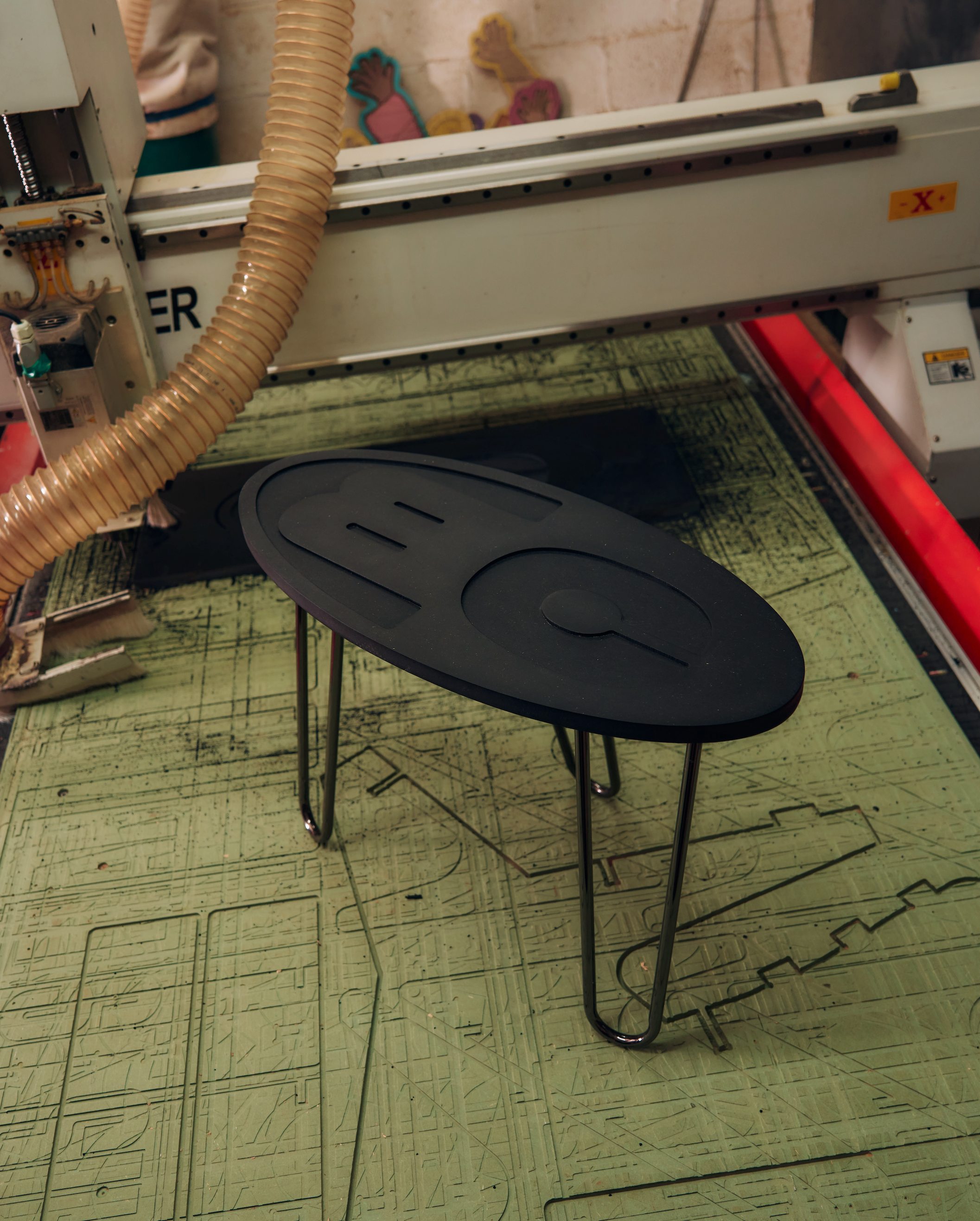 Domino Table (Black)